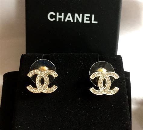 chanel logo studs